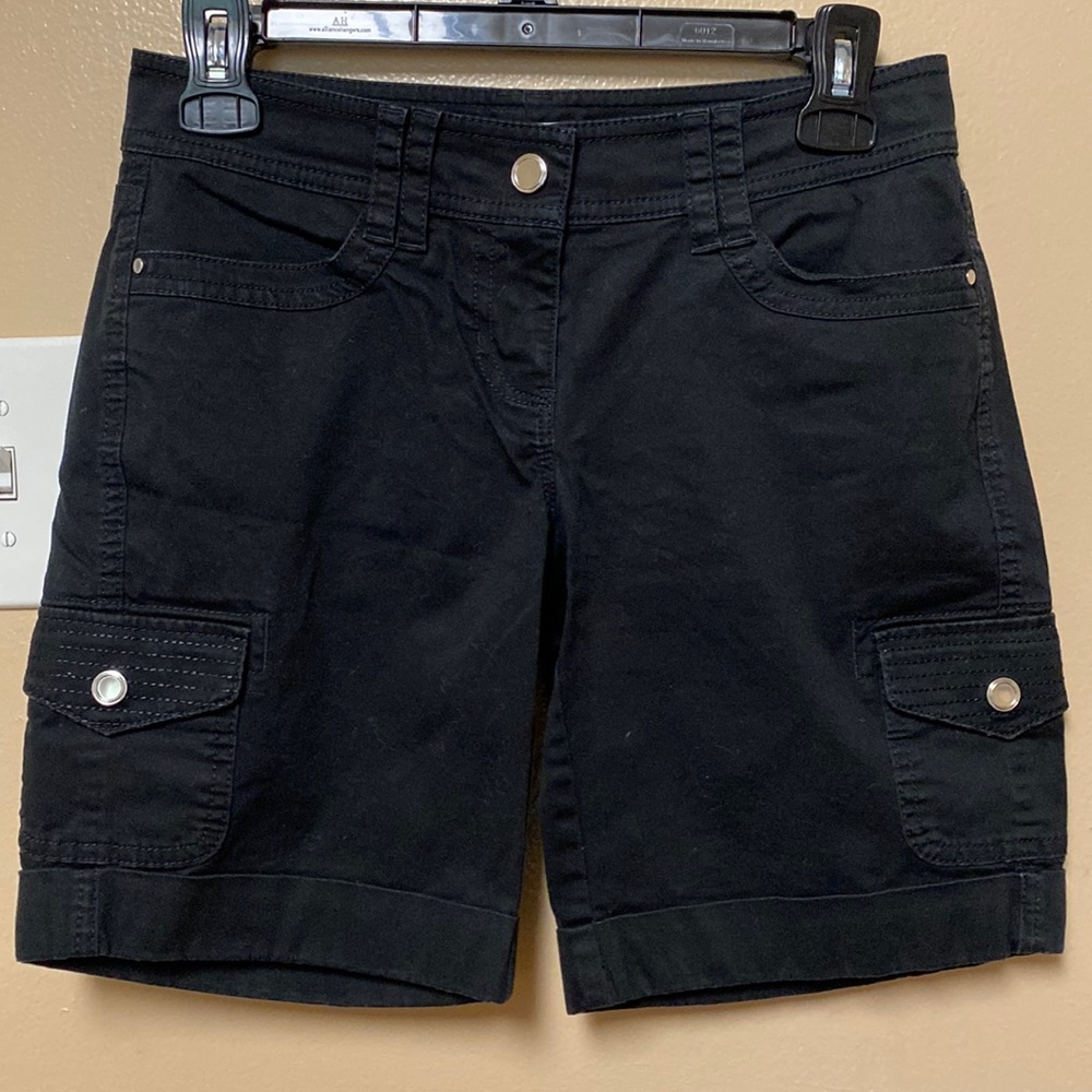 NWOT White House Black Market Black Shorts